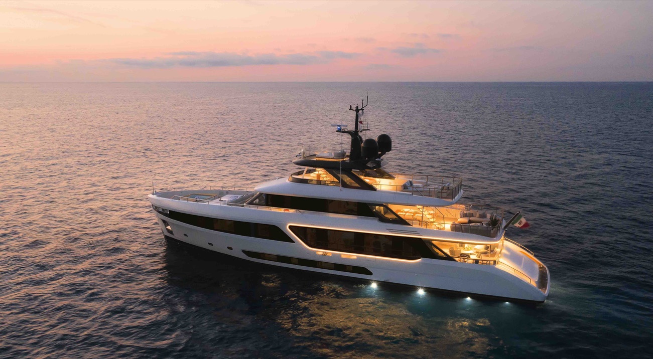 Motopanfilo 37M Benetti  | Design Lazzarini Pickering